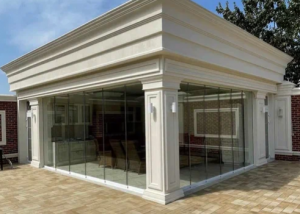 Безрамное раздвижное остекление: преимущества для вашего дома или бизнеса.